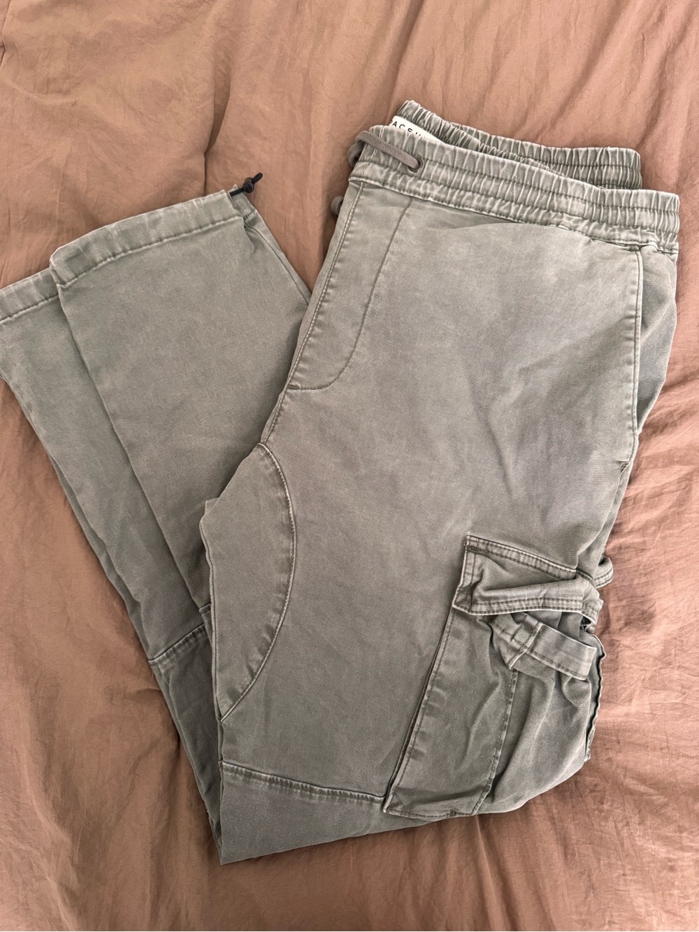 Men's PacSun Cargo Jogger Pants in Faded Sage